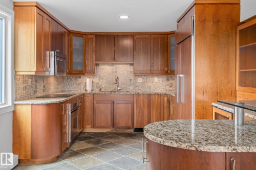 202 10010 119 Street, Edmonton, AB - Indoor Photo Showing Kitchen