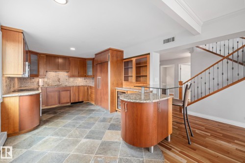 202 10010 119 Street, Edmonton, AB - Indoor Photo Showing Kitchen