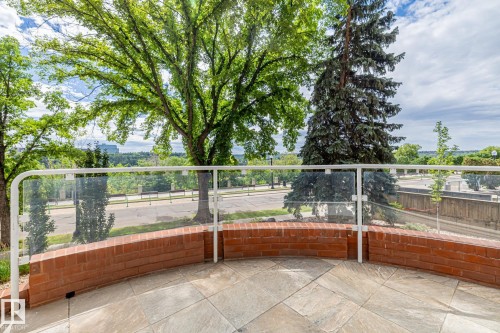 202 10010 119 Street, Edmonton, AB - Outdoor