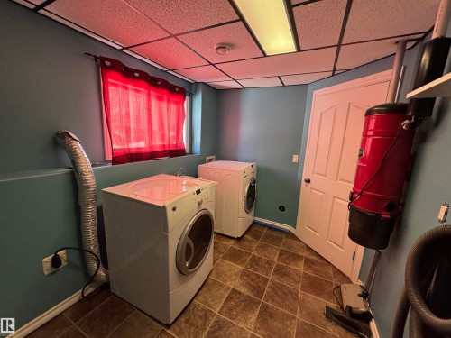 5741 48 Avenue, St. Paul Town, AB - Indoor Photo Showing Laundry Room