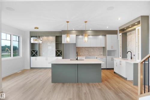 23 Trill Point(E), Spruce Grove, AB - Indoor Photo Showing Kitchen With Upgraded Kitchen