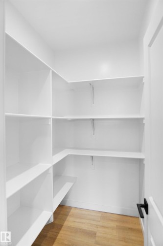 23 Trill Point(E), Spruce Grove, AB - Indoor With Storage