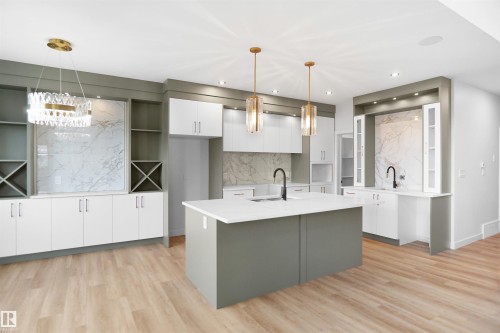 23 Trill Point(E), Spruce Grove, AB - Indoor Photo Showing Kitchen With Upgraded Kitchen