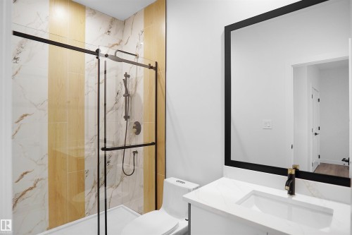 23 Trill Point(E), Spruce Grove, AB - Indoor Photo Showing Bathroom