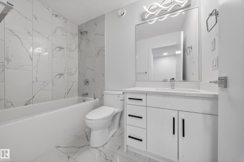 1 10 Salisbury Way, Sherwood Park, AB - Indoor Photo Showing Bathroom