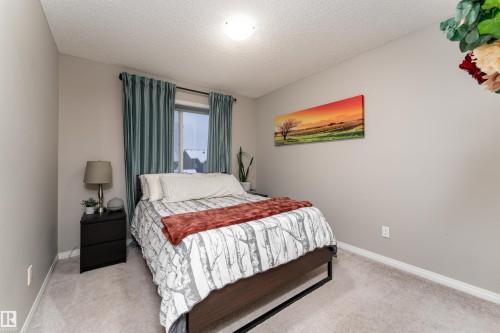 8533 Ellis Link, Edmonton, AB - Indoor Photo Showing Bedroom
