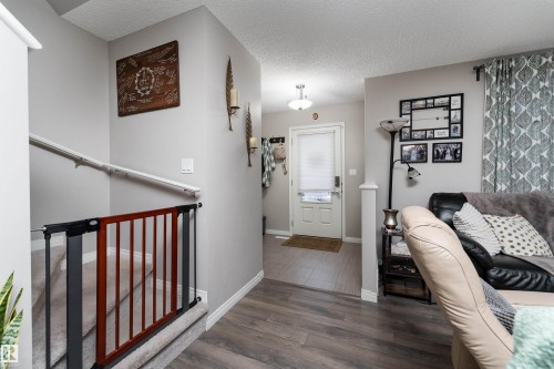 8533 Ellis Link, Edmonton, AB - Indoor Photo Showing Other Room