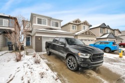 944 BERG Place  Leduc, AB T9E 1J6