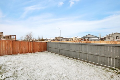 944 Berg Place, Leduc, AB - Outdoor