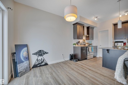 944 Berg Place, Leduc, AB - Indoor Photo Showing Kitchen With Upgraded Kitchen
