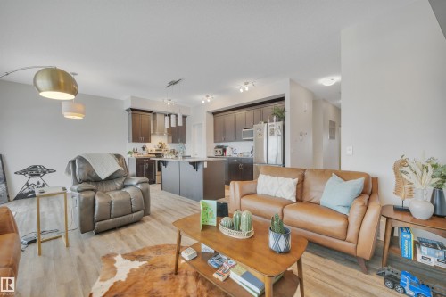944 Berg Place, Leduc, AB - Indoor Photo Showing Living Room