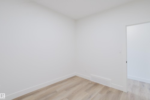286 Munn Way, Leduc, AB - Indoor Photo Showing Other Room