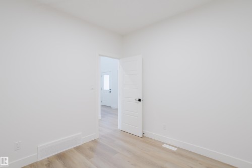 286 Munn Way, Leduc, AB - Indoor Photo Showing Other Room