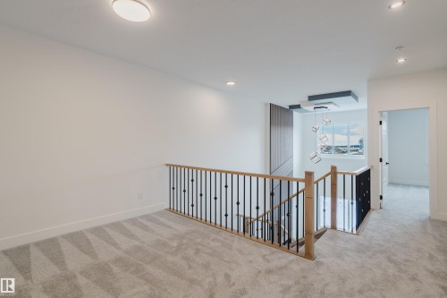 286 Munn Way, Leduc, AB - Indoor Photo Showing Other Room