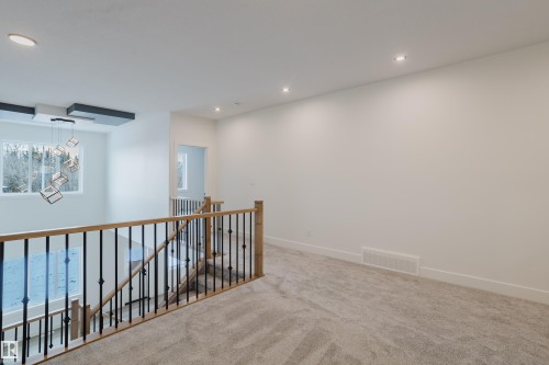 286 Munn Way, Leduc, AB - Indoor Photo Showing Other Room