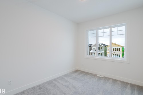 286 Munn Way, Leduc, AB - Indoor Photo Showing Other Room