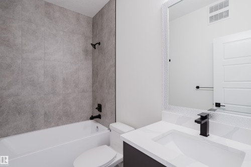 286 Munn Way, Leduc, AB - Indoor Photo Showing Bathroom