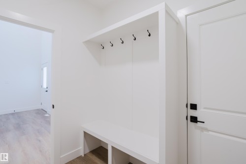 286 Munn Way, Leduc, AB - Indoor Photo Showing Other Room