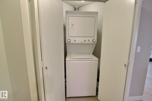 804 10226 104 Street, Edmonton, AB - Indoor Photo Showing Laundry Room