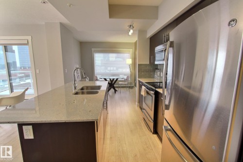 804 10226 104 Street, Edmonton, AB - Indoor Photo Showing Kitchen With Double Sink With Upgraded Kitchen