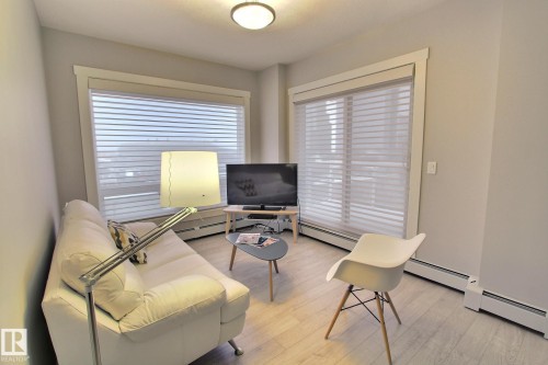 804 10226 104 Street, Edmonton, AB - Indoor