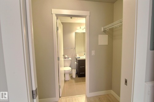 804 10226 104 Street, Edmonton, AB - Indoor Photo Showing Bathroom