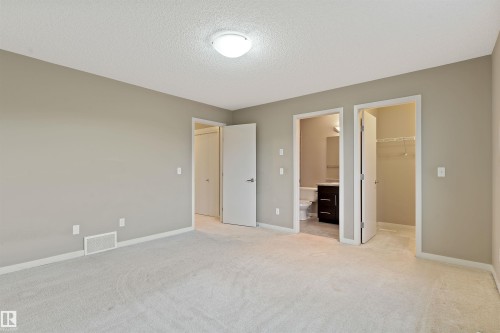 4690 Alwood Way, Edmonton, AB - Indoor Photo Showing Other Room