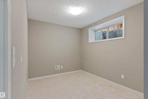 4690 Alwood Way, Edmonton, AB - Indoor Photo Showing Other Room
