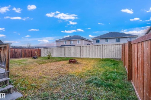 4690 Alwood Way, Edmonton, AB - Outdoor