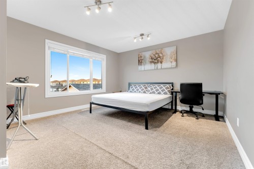 1347 Watt Drive, Edmonton, AB - Indoor Photo Showing Bedroom