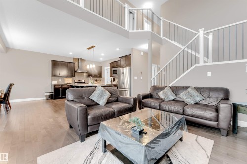 1347 Watt Drive, Edmonton, AB - Indoor Photo Showing Living Room