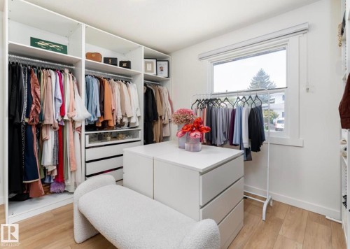 17327 106 Street, Edmonton, AB - Indoor With Storage