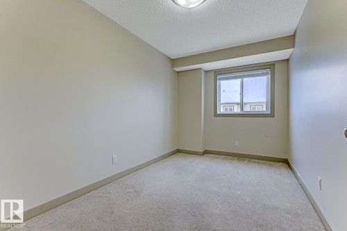 1820 34 Avenue, Edmonton, AB - Indoor Photo Showing Other Room