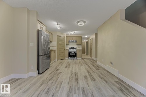 1820 34 Avenue, Edmonton, AB - Indoor Photo Showing Other Room