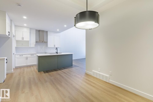 17537 62A Street, Edmonton, AB - Indoor Photo Showing Kitchen