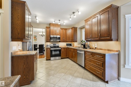 55 24524 Twp Road 544, Rural Sturgeon County, AB - Indoor Photo Showing Kitchen