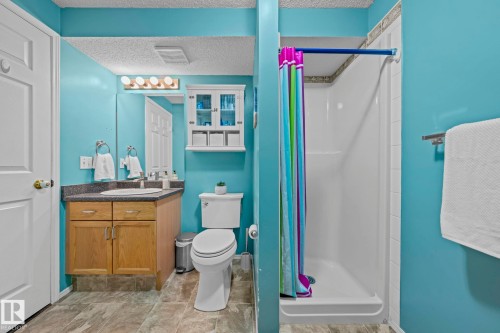 5104 191 Street, Edmonton, AB - Indoor Photo Showing Bathroom