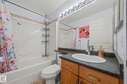 5104 191 Street, Edmonton, AB - Indoor Photo Showing Bathroom