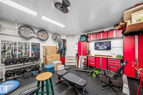 5104 191 Street, Edmonton, AB - Indoor Photo Showing Other Room