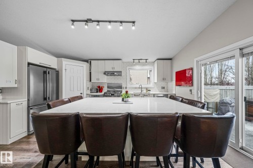 5104 191 Street, Edmonton, AB - Indoor Photo Showing Kitchen