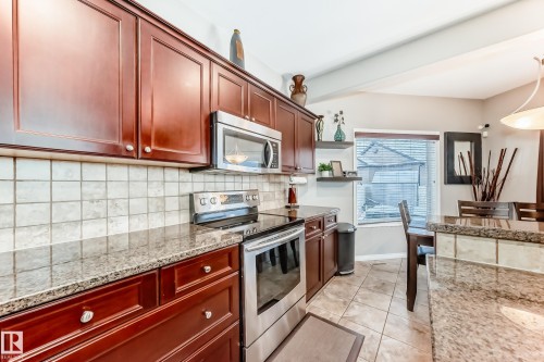 25 Woodbridge Link, Fort Saskatchewan, AB - Indoor Photo Showing Kitchen