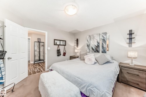 25 Woodbridge Link, Fort Saskatchewan, AB - Indoor Photo Showing Bedroom