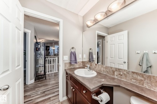 25 Woodbridge Link, Fort Saskatchewan, AB - Indoor Photo Showing Bathroom
