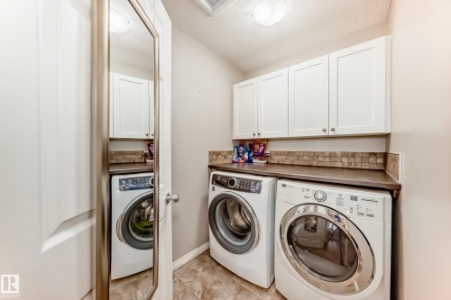 25 Woodbridge Link, Fort Saskatchewan, AB - Indoor Photo Showing Laundry Room