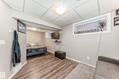 25 Woodbridge Link, Fort Saskatchewan, AB - Indoor Photo Showing Other Room