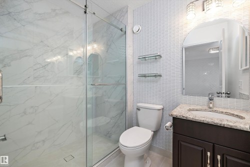 9852 217 Street Nw, Edmonton, AB - Indoor Photo Showing Bathroom
