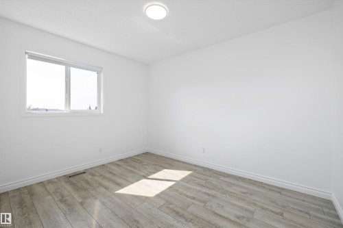 9852 217 Street Nw, Edmonton, AB - Indoor Photo Showing Other Room