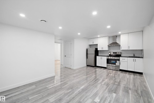 9852 217 Street Nw, Edmonton, AB - Indoor Photo Showing Kitchen
