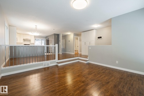 15003 58 Street, Edmonton, AB - Indoor Photo Showing Other Room