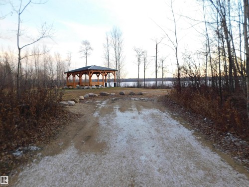 152 5519 Twp Rd 550, Rural Lac Ste. Anne County, AB 